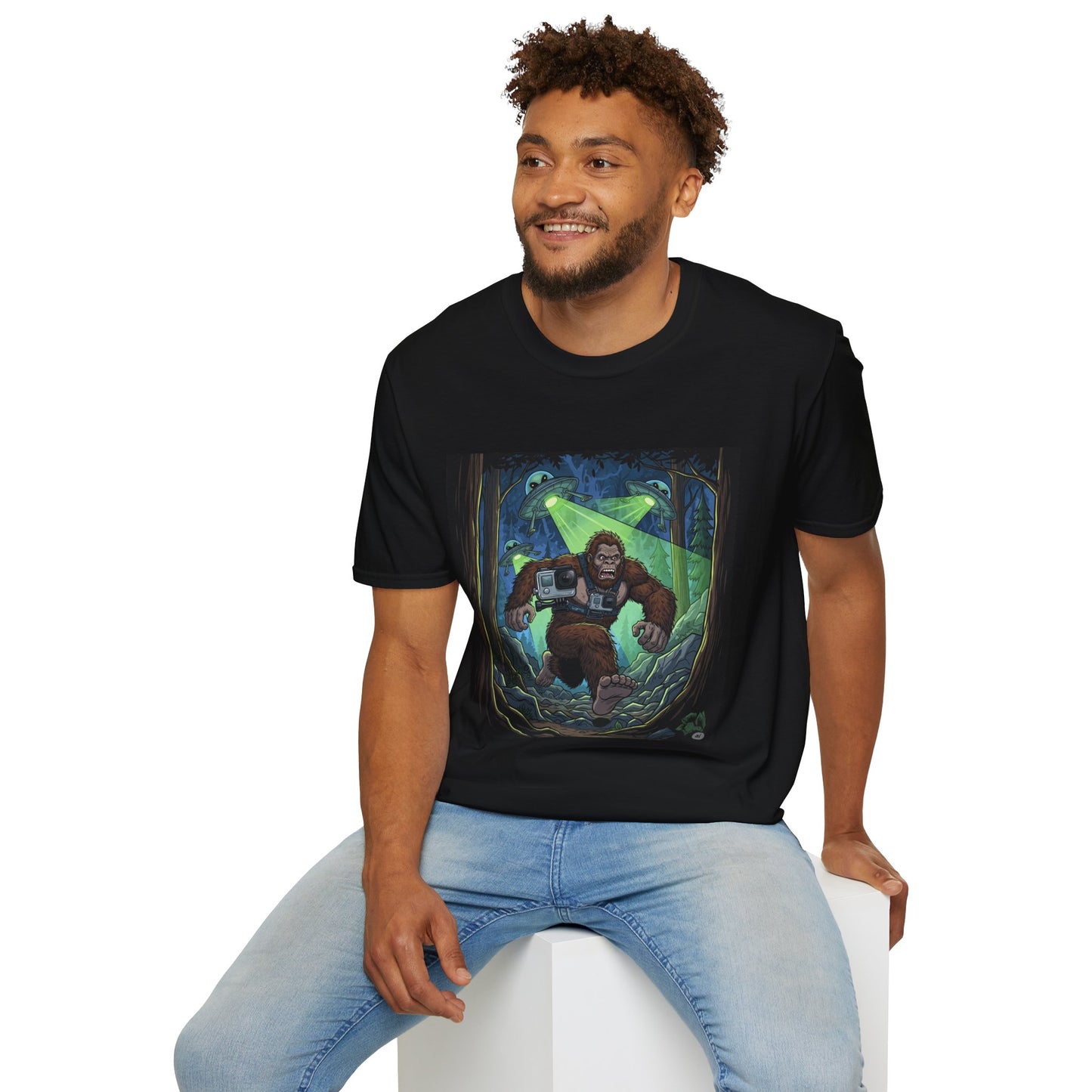 Alien Bigfoot T-Shirt, Unisex Graphic Tee, Humor Shirt, Quirky Gift for Friends, Casual Everyday Wear, Perfect for Parties